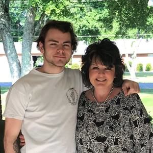 Meet your Posher, Debbie